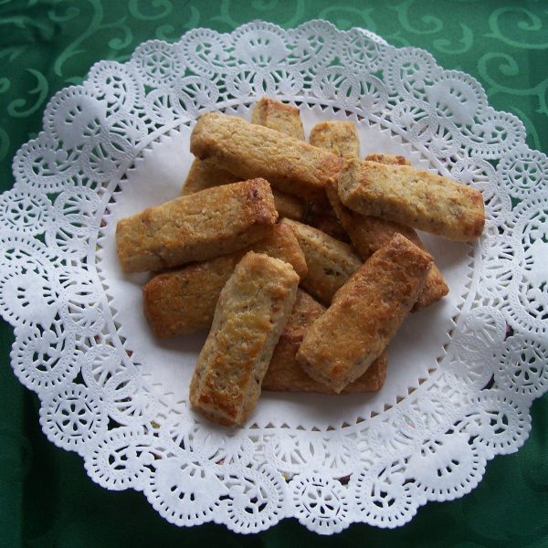 Haselnussstängeli (Hazelnut bars) on a doilie